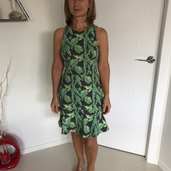 Honey& beau Dresses & Skirts - Honey& beau size 8 dress👒Make me an offer 👒